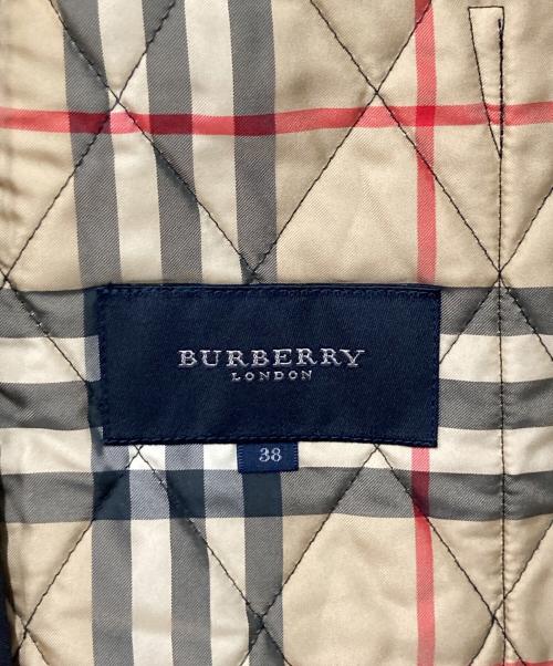 BURBERRY LONDON（バーバリーロンドン）BURBERRY LONDON (バーバリーロンドン) 裏ノバチェックキルティングジャケット ブラック サイズ:38の古着・服飾アイテム