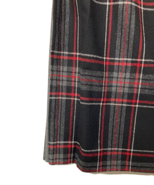 O'NEIL OF DUBLIN（オニールオブダブリン）O'NEIL OF DUBLIN (オニールオブダブリン) チェック切替 プリーツラップスカート ブラック×レッド×グレー サイズ:34の古着・服飾アイテム