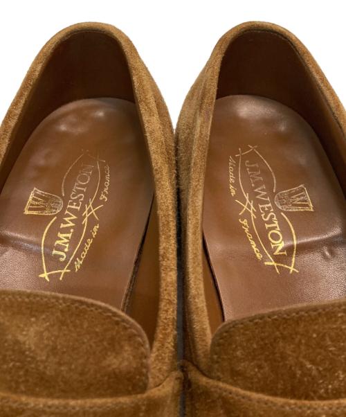 J.M.WESTON（ジェイエムウエストン）J.M.WESTON (ジェイエムウエストン) 180 Beachnut Suede Calf Leather Loafer ブラウン サイズ:5/Dの古着・服飾アイテム