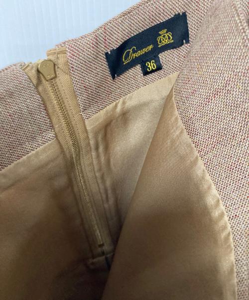 DRAWER（ドゥロワー）DRAWER (ドゥロワー) シャークスキンフレアスカート ベージュ サイズ:36の古着・服飾アイテム