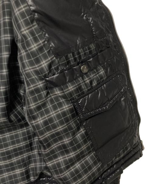 BURBERRY BLACK LABEL（バーバリーブラックレーベル）BURBERRY BLACK LABEL (バーバリーブラックレーベル) ホースロゴ刺繍 フーデッドダウンジャケット ブラック サイズ:LLの古着・服飾アイテム