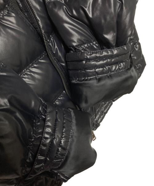 BURBERRY BLACK LABEL（バーバリーブラックレーベル）BURBERRY BLACK LABEL (バーバリーブラックレーベル) ホースロゴ刺繍 フーデッドダウンジャケット ブラック サイズ:LLの古着・服飾アイテム