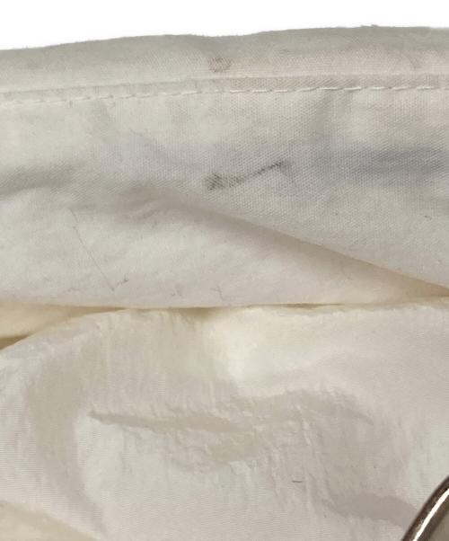 C.P COMPANY（シーピーカンパニー）C.P COMPANY (シーピーカンパニー) フーデッドダウンジャケット DOWN JACKET ホワイト サイズ:46の古着・服飾アイテム