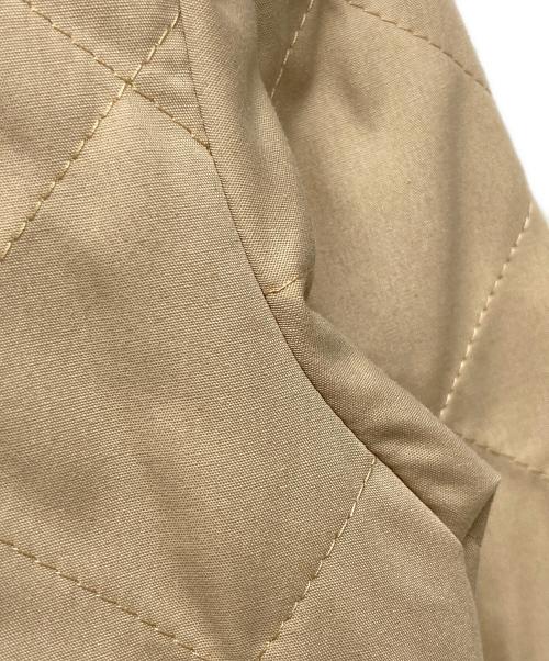 LAVENHAM（ラベンハム）LAVENHAM (ラベンハム) フーデッドキルティングジャケット ベージュ サイズ:36の古着・服飾アイテム