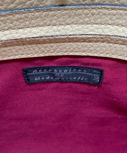 Accessoires De Mademoiselle（アクセソワ・ドゥ・マドモアゼル）Accessoires De Mademoiselle (アクセソワ・ドゥ・マドモアゼル) レザーハンドバッグ アイボリーの古着・服飾アイテム