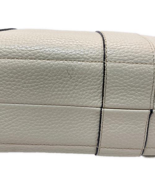 Accessoires De Mademoiselle（アクセソワ・ドゥ・マドモアゼル）Accessoires De Mademoiselle (アクセソワ・ドゥ・マドモアゼル) レザーハンドバッグ アイボリーの古着・服飾アイテム