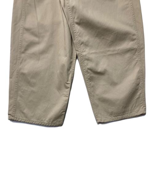 D.M.G（ディーエムジー）D.M.G (ディーエムジー) 12チノボリュームパンツ ベージュ サイズ:Mの古着・服飾アイテム