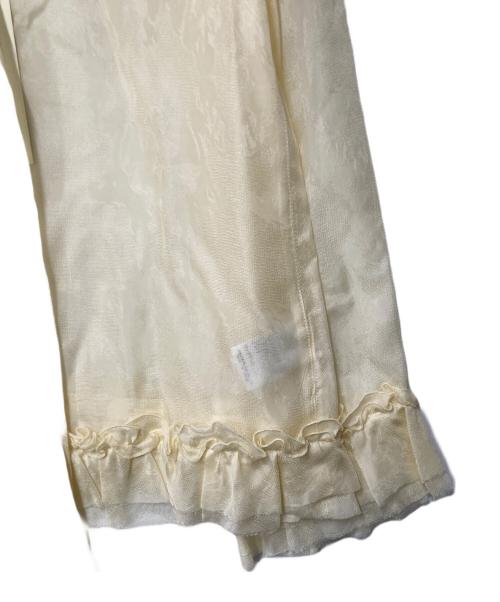 DES PRES（デ プレ）DES PRES (デ プレ) ムービングシャドウ ジャガード ボウタイフリルシャツ ベージュ サイズ:FREE 未使用品の古着・服飾アイテム