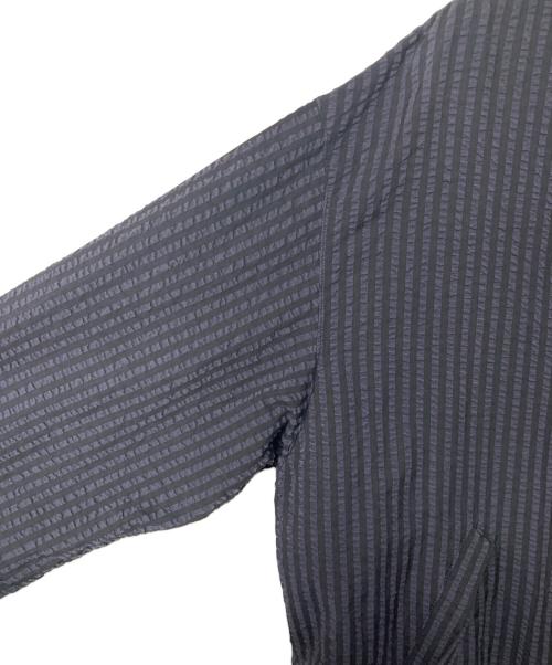 KAPTAIN SUNSHINE（キャプテンサンシャイン）KAPTAIN SUNSHINE (キャプテンサンシャイン) シアサッカーストライプブルゾン ネイビー×ブラック サイズ:40の古着・服飾アイテム