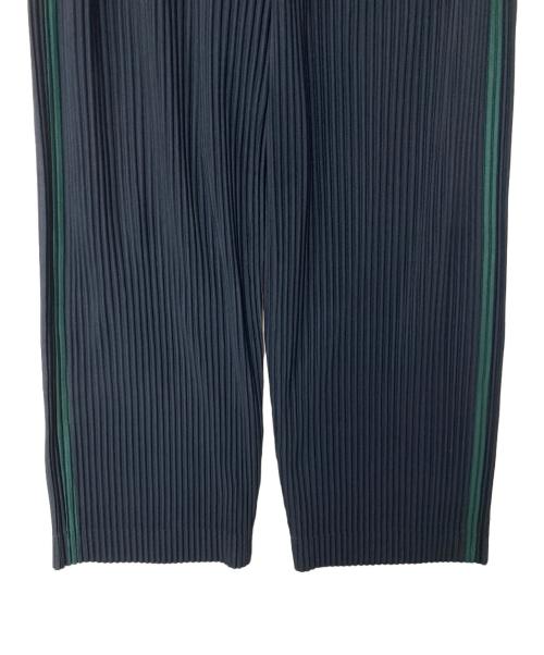 HOMME PLISSE ISSEY MIYAKE（オム プリッセ イッセイ ミヤケ）HOMME PLISSE ISSEY MIYAKE (オム プリッセ イッセイ ミヤケ) サイドライン プリーツパンツ ネイビー×グリーン サイズ:2の古着・服飾アイテム