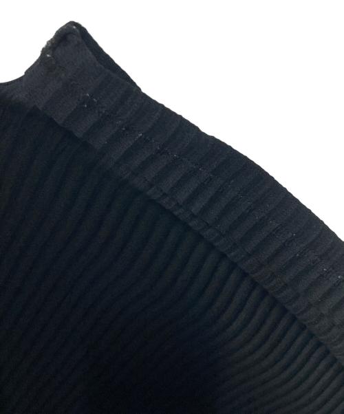 HOMME PLISSE ISSEY MIYAKE（オム プリッセ イッセイ ミヤケ）HOMME PLISSE ISSEY MIYAKE (オム プリッセ イッセイ ミヤケ) プリーツハイネックカットソー ブラック サイズ:3の古着・服飾アイテム