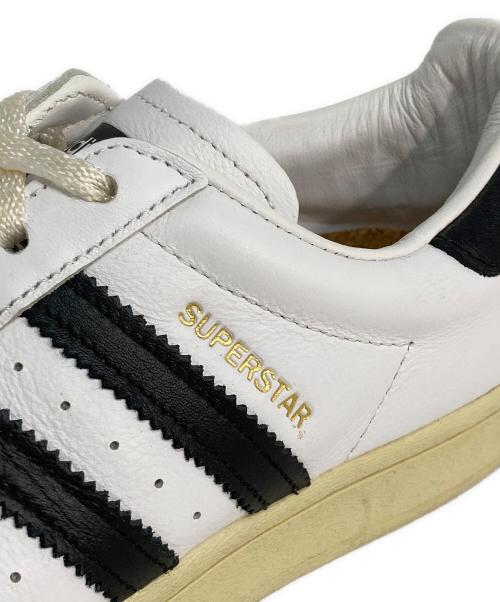 adidas（アディダス）adidas (アディダス) SUPERSTAR LASER FRO CLUB FOOTWEAR WHITE ホワイト×ブラック サイズ:US8/UK7.5/FR41.5/JP260/CHN255の古着・服飾アイテム