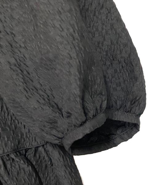 UNITED ARROWS（ユナイテッドアローズ）UNITED ARROWS (ユナイテッドアローズ) AIRY ジャカード 5SL ペプラム ブラウス ブラック サイズ:38の古着・服飾アイテム