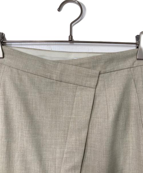 Noble（ノーブル）Noble (ノーブル) ナローAラインサテンスカート ベージュ サイズ:36の古着・服飾アイテム