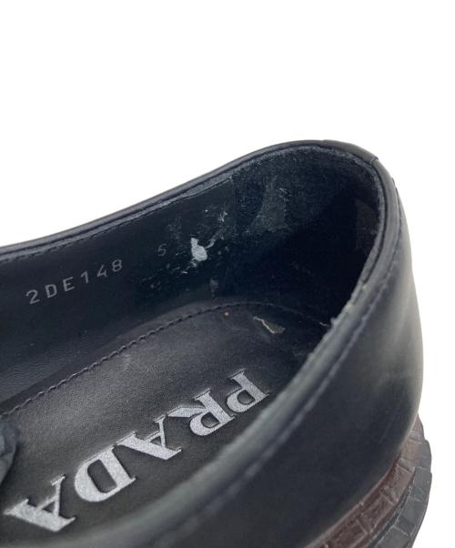 PRADA（プラダ）PRADA (プラダ) ダブルチョコレート トライアングルロゴプレート ローファー ブラック サイズ:5の古着・服飾アイテム