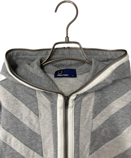 FRED PERRY（フレッドペリー）FRED PERRY (フレッドペリー) ユニオンジャック柄切替ジップパーカー グレー サイズ:Sの古着・服飾アイテム