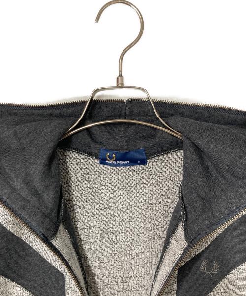 FRED PERRY（フレッドペリー）FRED PERRY (フレッドペリー) ユニオンジャック柄切替ジップパーカー グレー サイズ:Sの古着・服飾アイテム