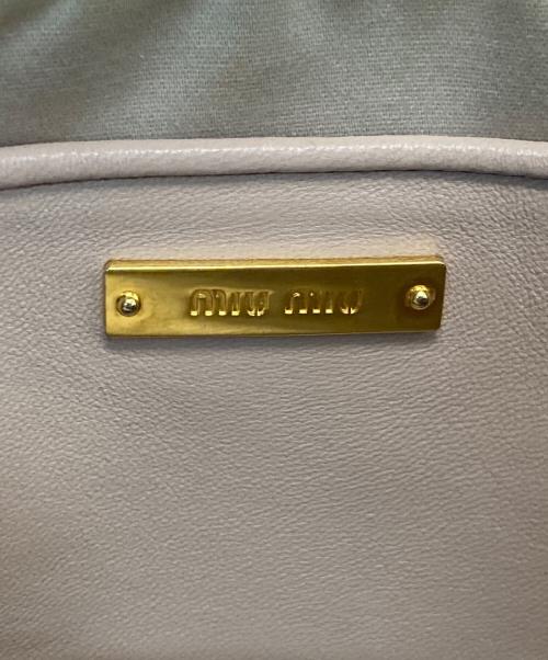 MIU MIU（ミュウミュウ）MIU MIU (ミュウミュウ) マテラッセ ショルダーバッグ ピンクの古着・服飾アイテム