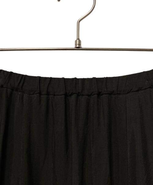 AP STUDIO（エーピーストゥディオ）AP STUDIO (エーピーストゥディオ) キュプラボリュームスカート カーキ サイズ:38の古着・服飾アイテム