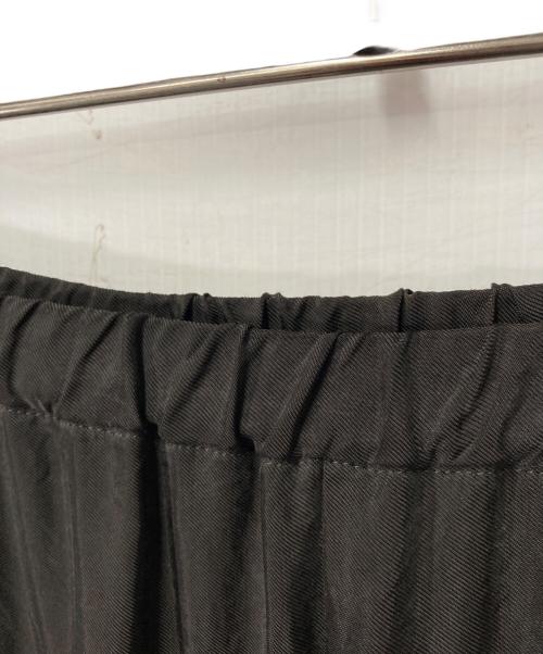 AP STUDIO（エーピーストゥディオ）AP STUDIO (エーピーストゥディオ) キュプラボリュームスカート カーキ サイズ:38の古着・服飾アイテム