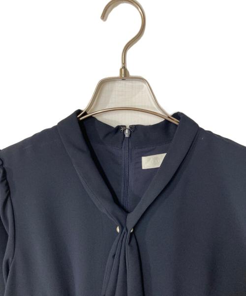 CELFORD（セルフォード）CELFORD (セルフォード) ボータイプリーツワンピース ネイビー サイズ:36の古着・服飾アイテム