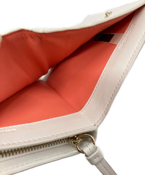 Chloe（クロエ）Chloe (クロエ) Sense コンパクトウォレット アイボリーの古着・服飾アイテム