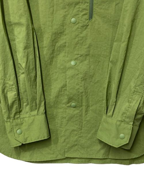 DESCENTE ALLTERRAIN（デザイント オルテライン）Descente ALLTERRAIN (デザイント オルテライン) allterrain81 ナイロンシャツ グリーン サイズ:Ｍの古着・服飾アイテム