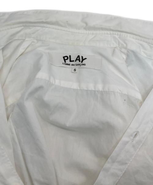 PLAY COMME des GARCONS（プレイコムデギャルソン）PLAY COMME des GARCONS (プレイコムデギャルソン) 長袖シャツ ホワイト サイズ:Sの古着・服飾アイテム