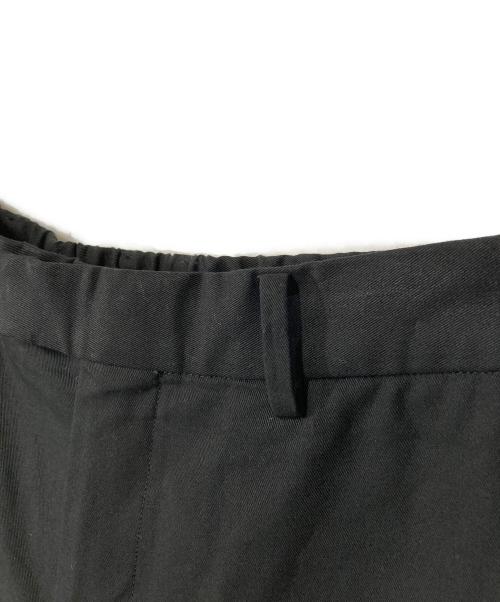 MARKAWARE（マーカウェア）MARKAWARE (マーカウェア) WIDE STRAIGHT TROUSERS ORGANIC COTTON GABARDINE ブラック サイズ:3の古着・服飾アイテム