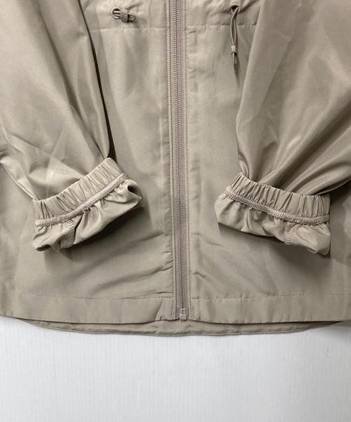 UNDER ARMOUR（アンダーアーマー）UNDER ARMOUR (アンダーアーマー) UAウーブン フルジップ フーディー ベージュ サイズ:Ｍ 未使用品の古着・服飾アイテム