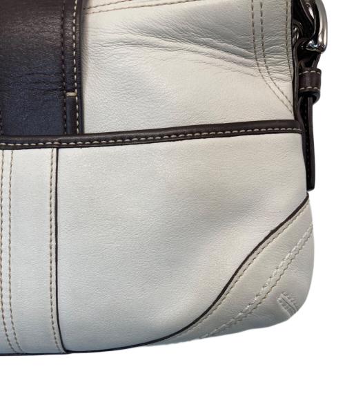 COACH（コーチ）COACH (コーチ) ワンショルダーバッグ ホワイト×ブラウンの古着・服飾アイテム