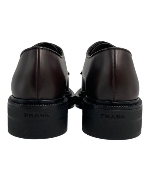 PRADA（プラダ）PRADA (プラダ) ブラッシュドレザー ダービーシューズ ブラウン サイズ:7の古着・服飾アイテム