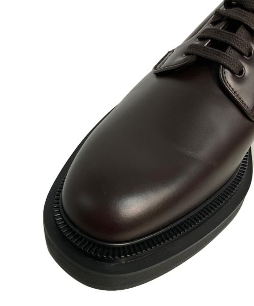 PRADA（プラダ）PRADA (プラダ) ブラッシュドレザー ダービーシューズ ブラウン サイズ:7の古着・服飾アイテム