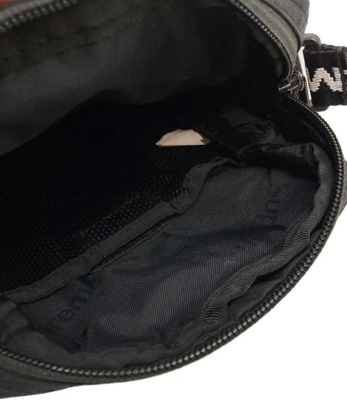 SUPREME（シュプリーム）SUPREME (シュプリーム) Shoulder Bag ブラックの古着・服飾アイテム