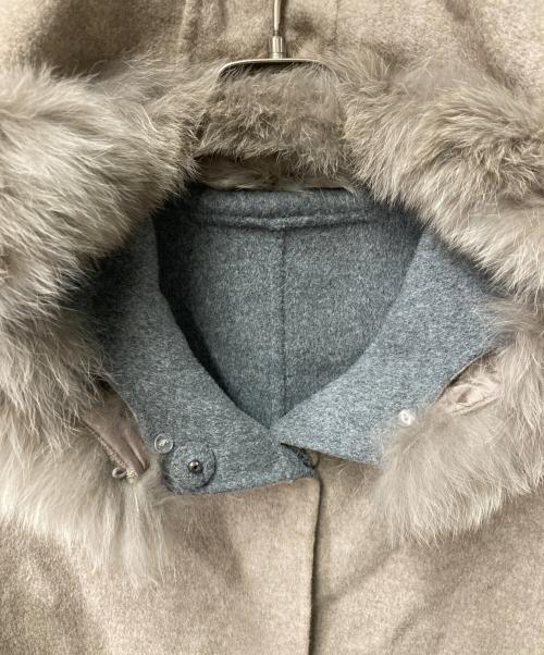 BARNEYS NEWYORK（バーニーズ・ニューヨーク）BARNEYS NEWYORK (バーニーズ・ニューヨーク) フォックスファーリバーシブルウールロングコート ベージュ サイズ:36の古着・服飾アイテム