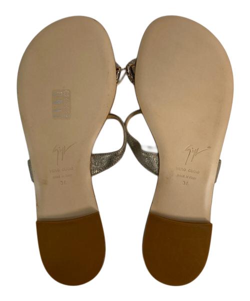 GIUSEPPE ZANOTTI（ジュゼッペザノッティ）GIUSEPPE ZANOTTI (ジュゼッペザノッティ) プレートサンダル ベージュ サイズ:36の古着・服飾アイテム