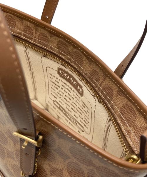 COACH（コーチ）COACH (コーチ) タクシー トート バッグ 21 ブラウンの古着・服飾アイテム