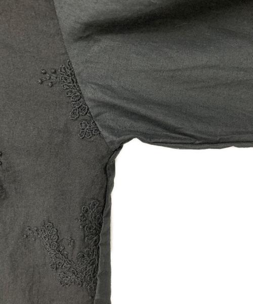 mizuiro-ind（ミズイロインド）mizuiro-ind (ミズイロインド) 刺繍バンドカラーシャツ ブラック サイズ:FREEの古着・服飾アイテム