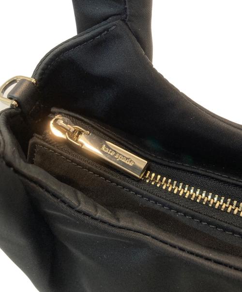 Kate Spade（ケイトスペード）Kate Spade (ケイトスペード) カータースモール プリテッド クロスボディ ブラックの古着・服飾アイテム