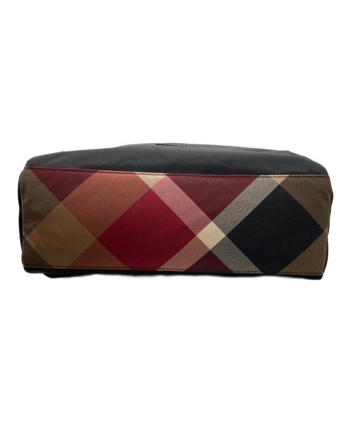 BLUE LABEL CRESTBRIDGE（ブルーレーベルクレストブリッジ）BLUE LABEL CRESTBRIDGE (ブルーレーベルクレストブリッジ) ナイロンスクエアバックパック ブラックの古着・服飾アイテム