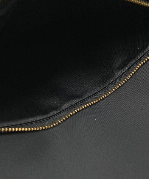 BLUE LABEL CRESTBRIDGE（ブルーレーベルクレストブリッジ）BLUE LABEL CRESTBRIDGE (ブルーレーベルクレストブリッジ) ナイロンスクエアバックパック ブラックの古着・服飾アイテム