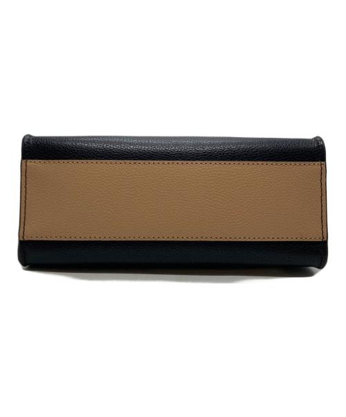 Marc by Marc Jacobs（マークバイマークジェイコブス）Marc by Marc Jacobs (マークバイマークジェイコブス) ハンドバッグ ブラック×ホワイトの古着・服飾アイテム