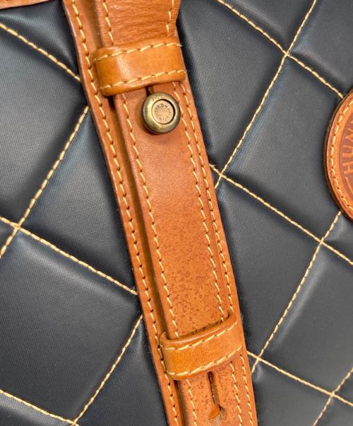 HUNTING WORLD（ハンティングワールド）HUNTING WORLD (ハンティングワールド) キルティングバチュークロストートバッグ ネイビーの古着・服飾アイテム