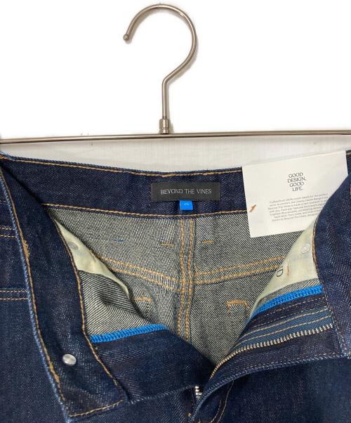 BEYOND THE VINES（ビヨンド ザ バインズ）BEYOND THE VINES (ビヨンド ザ バインズ) Womans straight-leg denim インディゴ サイズ:26 未使用品の古着・服飾アイテム