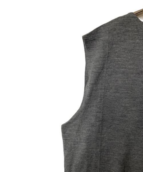 PRADA（プラダ）PRADA (プラダ) ノースリーブニット グレー サイズ:36の古着・服飾アイテム