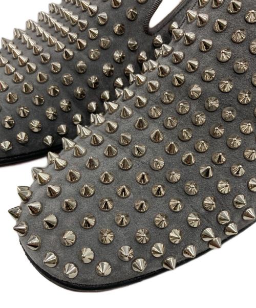 Christian Louboutin（クリスチャン・ルブタン）Christian Louboutin (クリスチャン・ルブタン) シューズ グレー サイズ:39の古着・服飾アイテム
