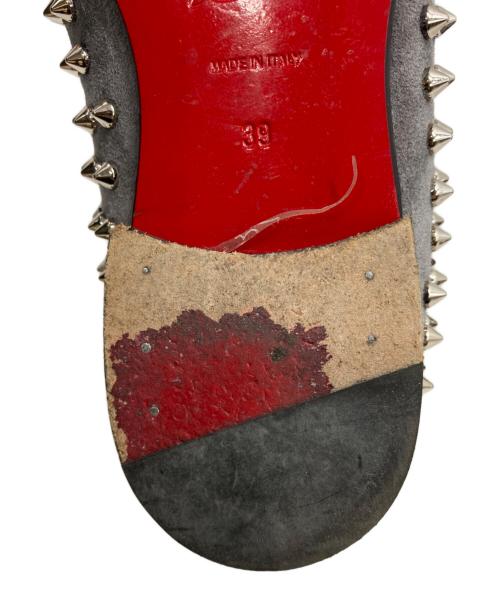Christian Louboutin（クリスチャン・ルブタン）Christian Louboutin (クリスチャン・ルブタン) シューズ グレー サイズ:39の古着・服飾アイテム