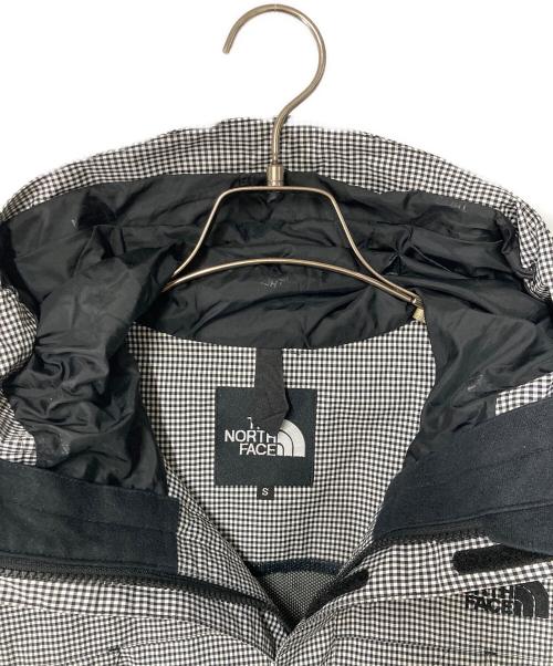 THE NORTH FACE（ザ ノース フェイス）THE NORTH FACE (ザ ノース フェイス) SCOOP JACKET ホワイト×ブラック サイズ:Sの古着・服飾アイテム