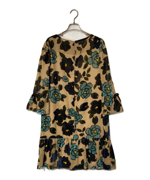 M'S GRACY（エムズグレイシー）M'S GRACY (エムズグレイシー) ベロアフラワー フレアワンピース ベージュ サイズ:42の古着・服飾アイテム