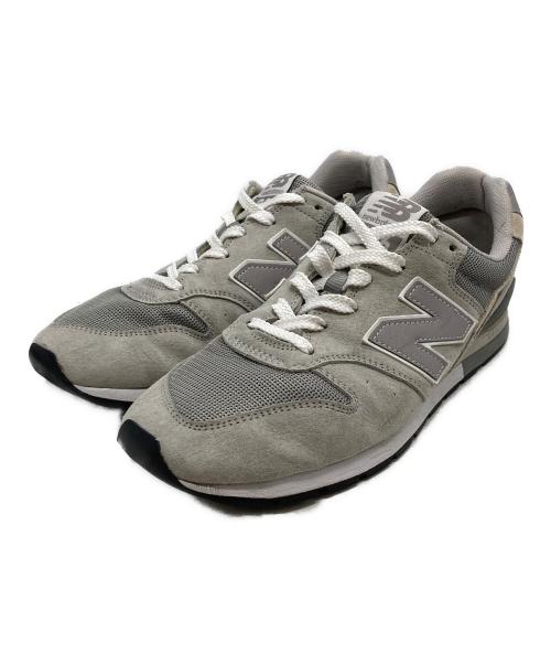 NEW BALANCE（ニューバランス）NEW BALANCE (ニューバランス) ローカットスニーカー グレー サイズ:US M 9.5/US W 11/UK ９/EU 43/CM  27.5の古着・服飾アイテム
